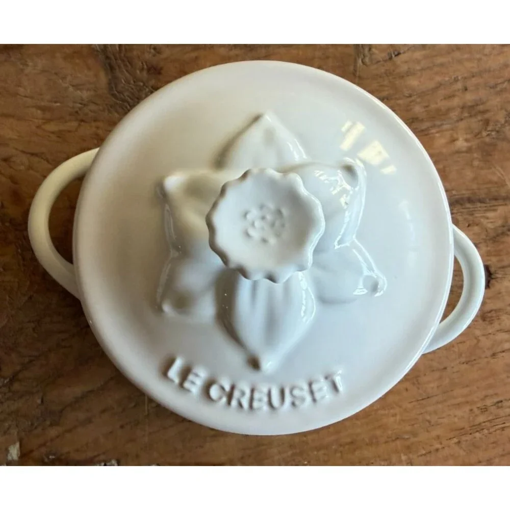 Le Creuset Stoneware Jardin Collection 8oz 250ml Mini Cocotte Meringue NEW - Picture 4 of 9